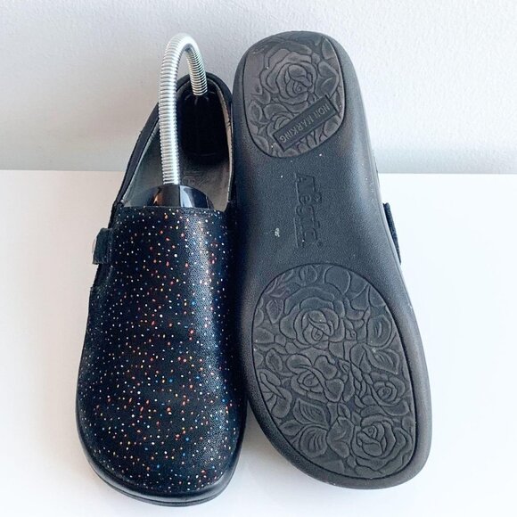 ALEGRIA Slip On Clogs - Picture 11 of 12